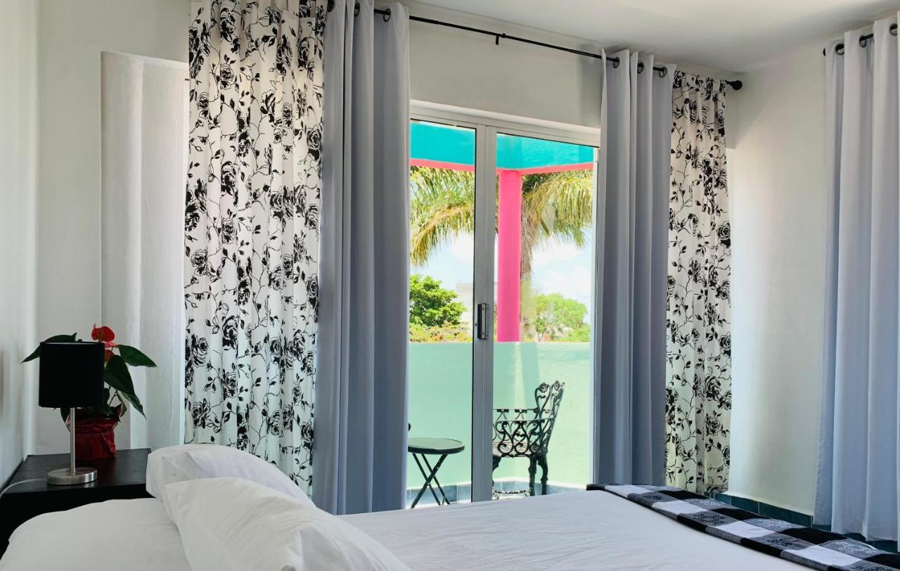 Bed and Breakfast The Quetzal à Cancún Extérieur photo