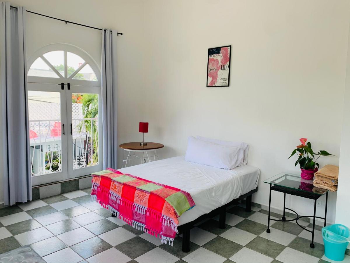 Bed and Breakfast The Quetzal à Cancún Extérieur photo